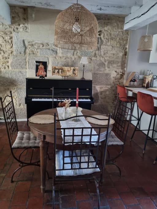 Charmante Maison Ancienne Avec Cour Alençon Zewnętrze zdjęcie
