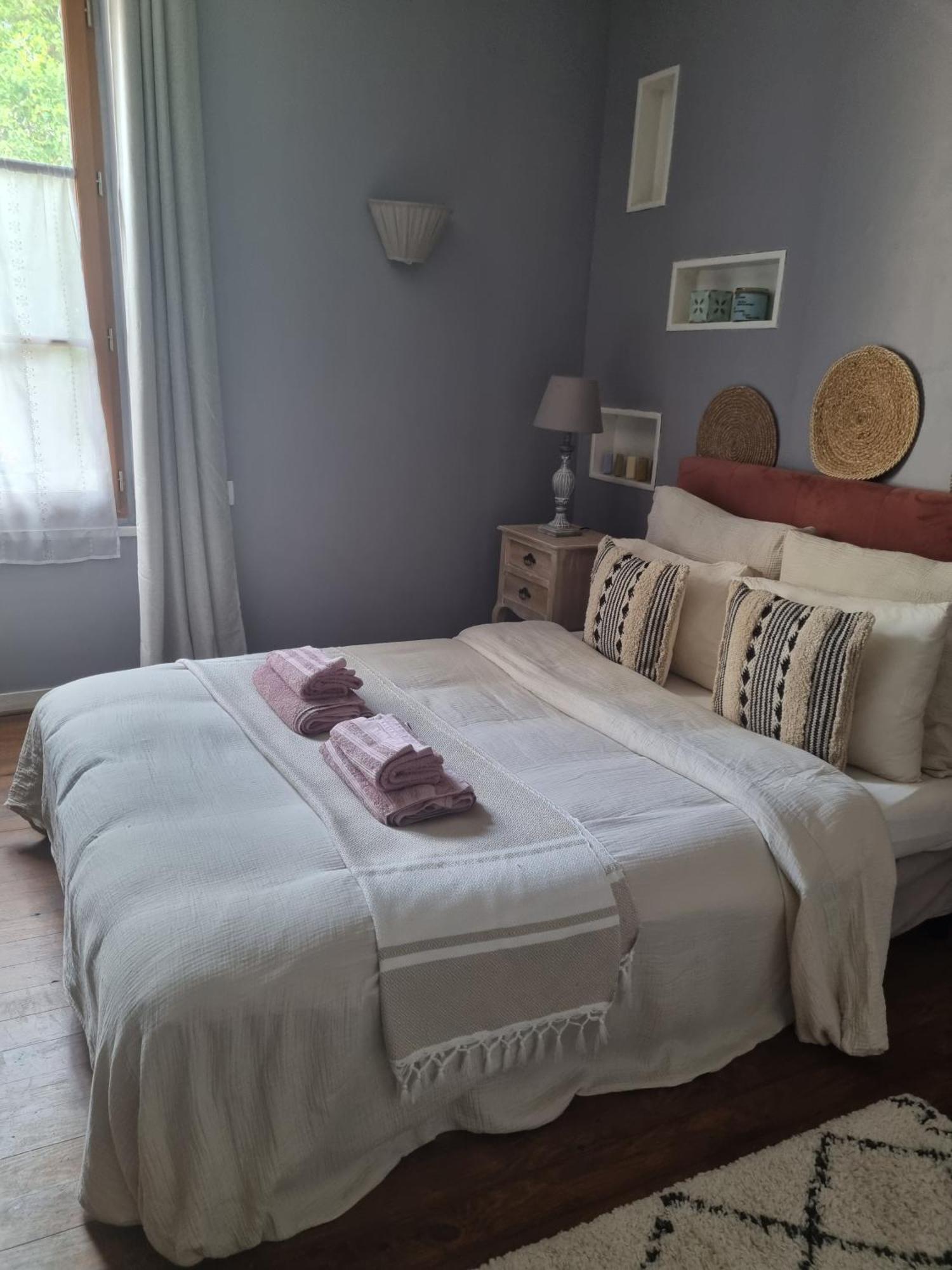 Charmante Maison Ancienne Avec Cour Alençon Zewnętrze zdjęcie